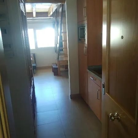 Apartment 2 Bedrooms With Shared Pool At *