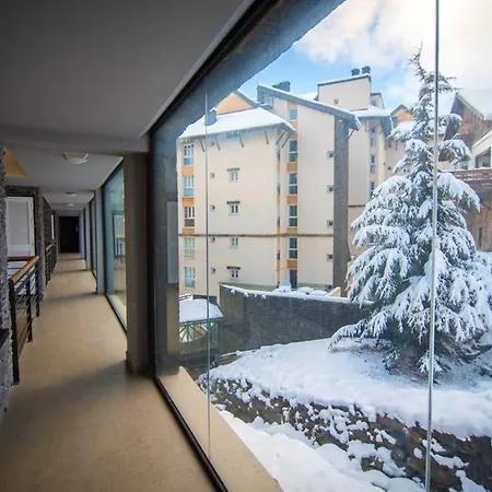 2 Bedrooms With Shared Pool At *