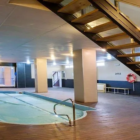 Apartment 2 Bedrooms With Shared Pool At *